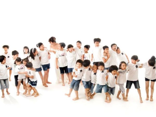 공개 입양된 아이들이 부르는 사랑과 감동의 노래 (중앙일보)